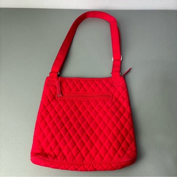 Vera Bradley Red Quilted Shoulder Bag Holiday Zip Closure Adjustable Strap - Picture 5 of 9